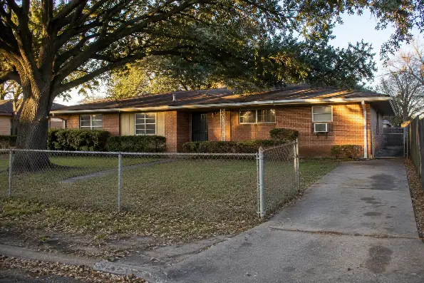 Casa de una planta ya pagada en un vecindario de Houston, Texas